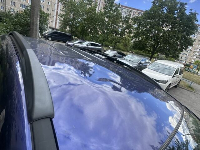 Синий Мазда 5, объемом двигателя 1.8 л и пробегом 333 тыс. км за 3515 $, фото 2 на Automoto.ua