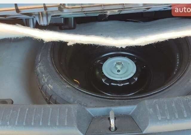 Синій Мазда 5, об'ємом двигуна 1.8 л та пробігом 220 тис. км за 5700 $, фото 2 на Automoto.ua