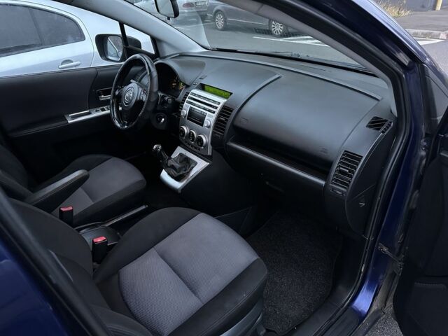 Синий Мазда 5, объемом двигателя 2 л и пробегом 320 тыс. км за 2350 $, фото 8 на Automoto.ua