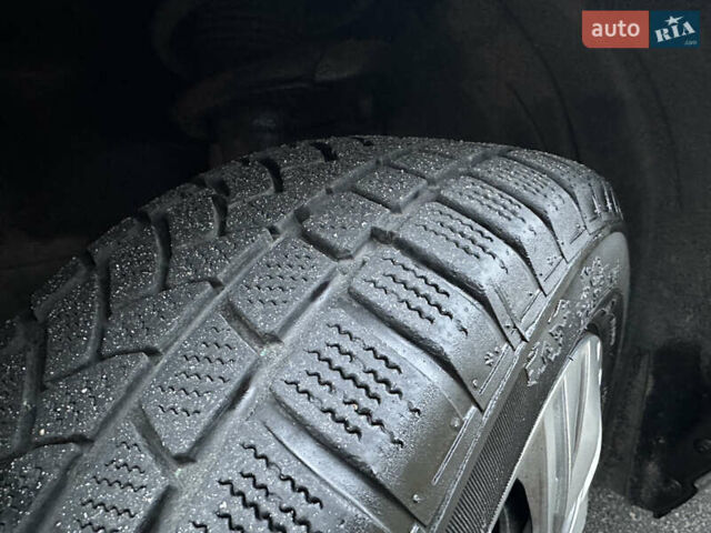 Синий Мазда 5, объемом двигателя 2 л и пробегом 320 тыс. км за 2350 $, фото 6 на Automoto.ua