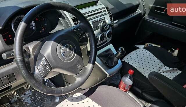 Синий Мазда 5, объемом двигателя 2 л и пробегом 293 тыс. км за 4800 $, фото 5 на Automoto.ua
