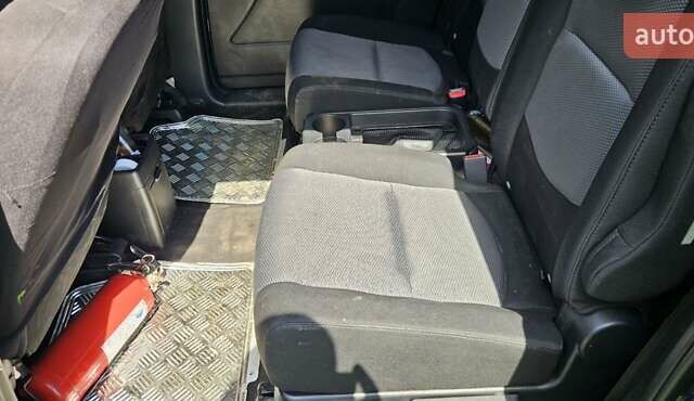 Синий Мазда 5, объемом двигателя 2 л и пробегом 293 тыс. км за 4800 $, фото 6 на Automoto.ua