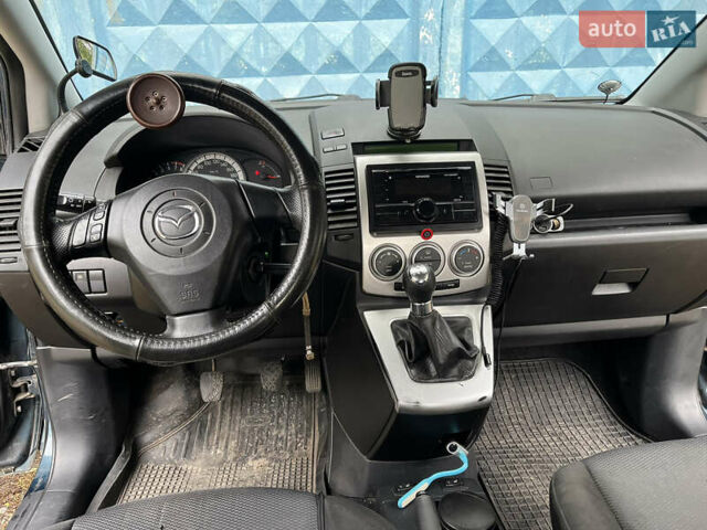Синій Мазда 5, об'ємом двигуна 2 л та пробігом 229 тис. км за 4900 $, фото 8 на Automoto.ua