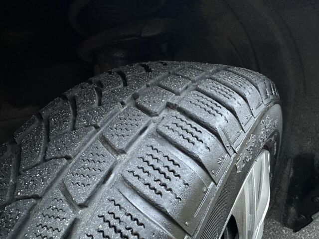 Синий Мазда 5, объемом двигателя 2 л и пробегом 320 тыс. км за 2350 $, фото 5 на Automoto.ua