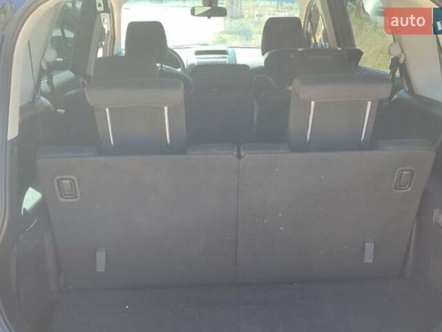 Синій Мазда 5, об'ємом двигуна 1.8 л та пробігом 220 тис. км за 5700 $, фото 7 на Automoto.ua