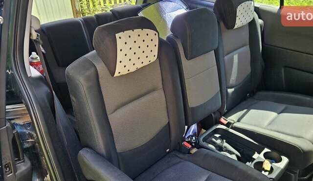 Синий Мазда 5, объемом двигателя 2 л и пробегом 293 тыс. км за 4800 $, фото 2 на Automoto.ua