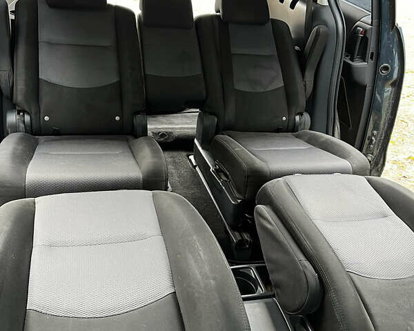 Синій Мазда 5, об'ємом двигуна 2 л та пробігом 229 тис. км за 4900 $, фото 15 на Automoto.ua
