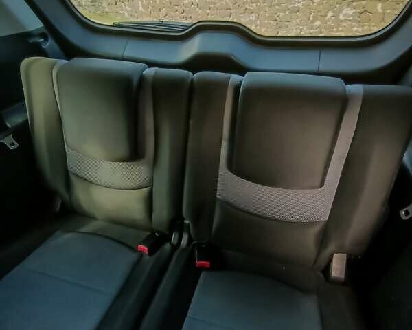 Синій Мазда 5, об'ємом двигуна 2 л та пробігом 255 тис. км за 5800 $, фото 11 на Automoto.ua