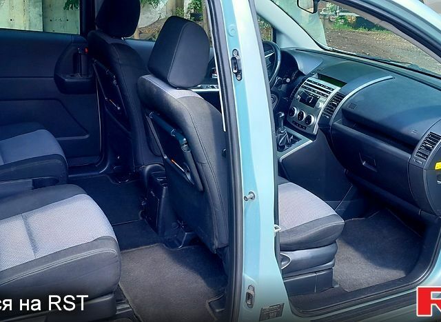 Синий Мазда 5, объемом двигателя 2 л и пробегом 350 тыс. км за 4200 $, фото 3 на Automoto.ua