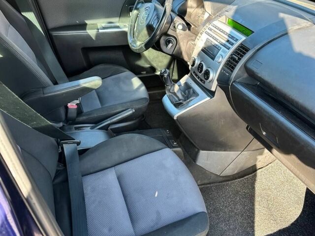 Синий Мазда 5, объемом двигателя 0 л и пробегом 232 тыс. км за 1700 $, фото 1 на Automoto.ua