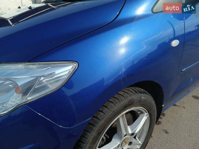 Синий Мазда 5, объемом двигателя 1.8 л и пробегом 241 тыс. км за 6100 $, фото 6 на Automoto.ua