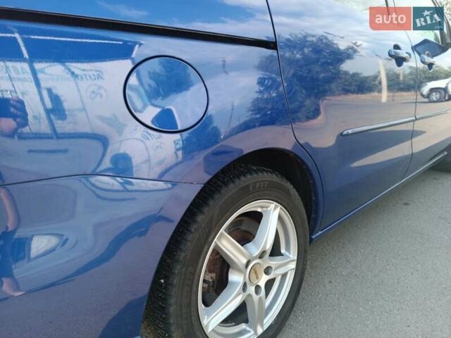 Синий Мазда 5, объемом двигателя 1.8 л и пробегом 241 тыс. км за 6100 $, фото 8 на Automoto.ua