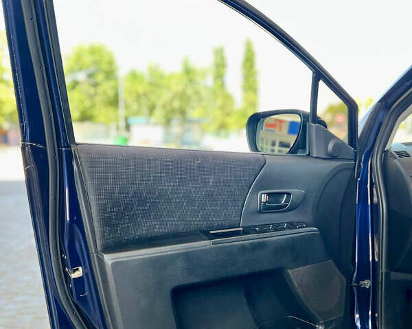 Синий Мазда 5, объемом двигателя 2 л и пробегом 336 тыс. км за 6999 $, фото 6 на Automoto.ua