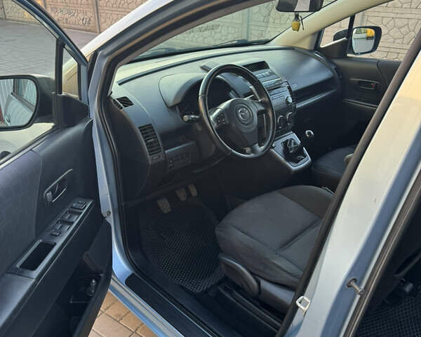 Синій Мазда 5, об'ємом двигуна 1.8 л та пробігом 212 тис. км за 5300 $, фото 9 на Automoto.ua