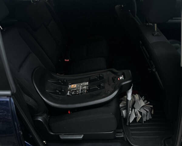 Синий Мазда 5, объемом двигателя 2 л и пробегом 363 тыс. км за 6100 $, фото 12 на Automoto.ua