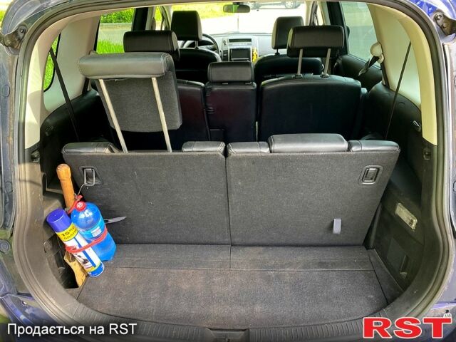 Синий Мазда 5, объемом двигателя 2 л и пробегом 279 тыс. км за 6300 $, фото 4 на Automoto.ua