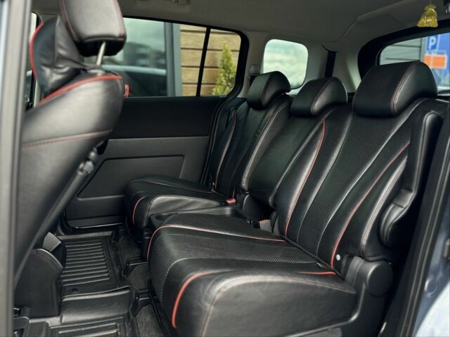 Синий Мазда 5, объемом двигателя 1.6 л и пробегом 221 тыс. км за 9300 $, фото 22 на Automoto.ua