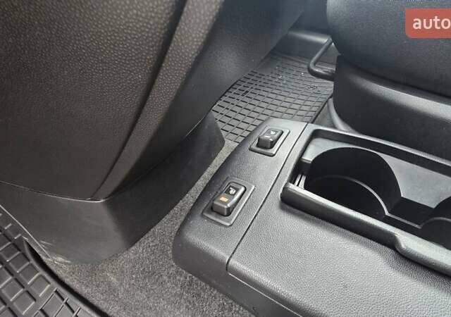 Синий Мазда 5, объемом двигателя 2 л и пробегом 244 тыс. км за 5600 $, фото 17 на Automoto.ua