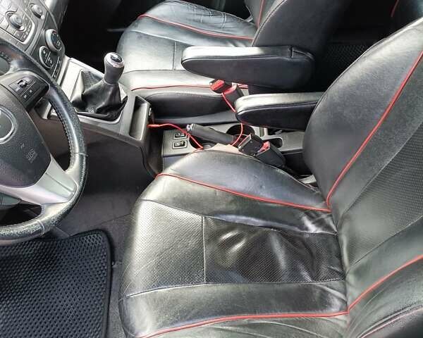 Синій Мазда 5, об'ємом двигуна 1.56 л та пробігом 235 тис. км за 7050 $, фото 5 на Automoto.ua