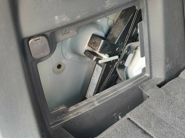 Синій Мазда 5, об'ємом двигуна 1.6 л та пробігом 153 тис. км за 8900 $, фото 14 на Automoto.ua