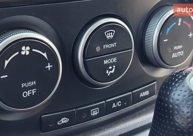 Синий Мазда 5, объемом двигателя 2 л и пробегом 242 тыс. км за 9800 $, фото 14 на Automoto.ua