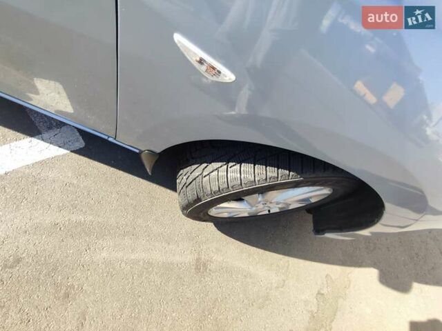 Синий Мазда 5, объемом двигателя 2 л и пробегом 103 тыс. км за 10599 $, фото 19 на Automoto.ua