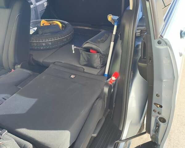 Синій Мазда 5, об'ємом двигуна 2 л та пробігом 105 тис. км за 10550 $, фото 37 на Automoto.ua