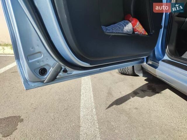 Синий Мазда 5, объемом двигателя 2 л и пробегом 103 тыс. км за 10599 $, фото 22 на Automoto.ua