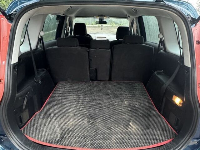 Синий Мазда 5, объемом двигателя 2 л и пробегом 370 тыс. км за 2500 $, фото 4 на Automoto.ua