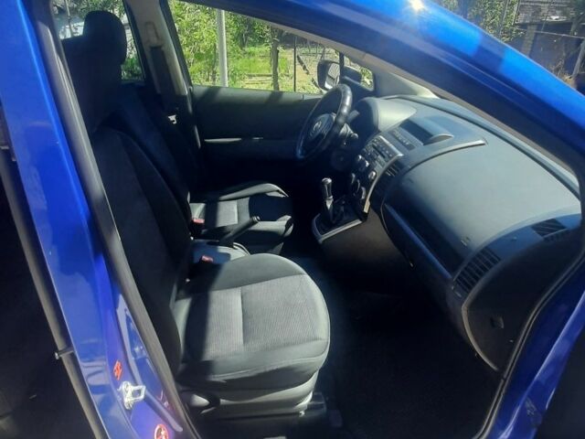 Синий Мазда 5, объемом двигателя 2 л и пробегом 300 тыс. км за 5900 $, фото 7 на Automoto.ua