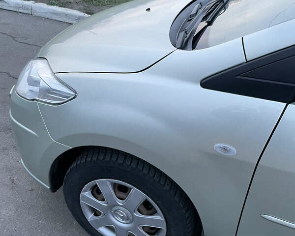 Зелений Мазда 5, об'ємом двигуна 2 л та пробігом 280 тис. км за 6000 $, фото 27 на Automoto.ua