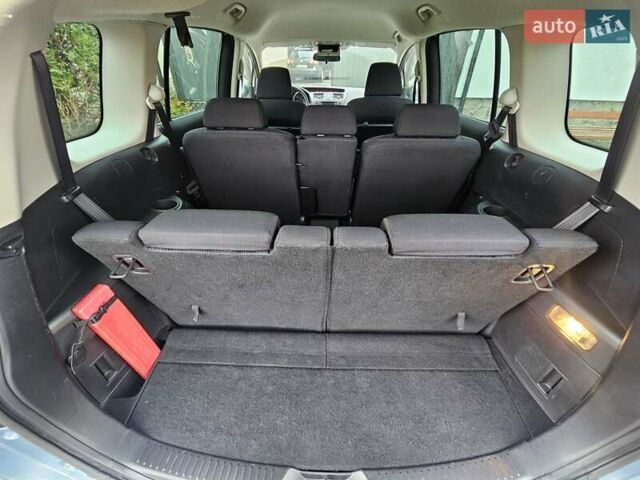 Зеленый Мазда 5, объемом двигателя 1.6 л и пробегом 186 тыс. км за 8000 $, фото 5 на Automoto.ua