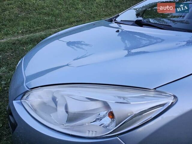 Зеленый Мазда 5, объемом двигателя 1.6 л и пробегом 186 тыс. км за 8000 $, фото 37 на Automoto.ua