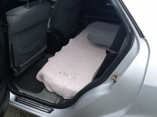 Белый Мазда 6, объемом двигателя 5 л и пробегом 2 тыс. км за 700 $, фото 5 на Automoto.ua