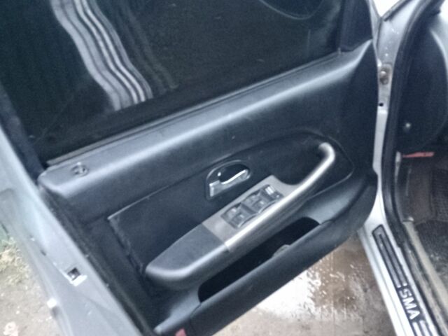 Белый Мазда 6, объемом двигателя 5 л и пробегом 2 тыс. км за 700 $, фото 4 на Automoto.ua