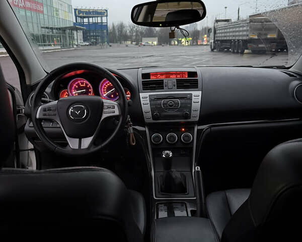 Білий Мазда 6, об'ємом двигуна 2.5 л та пробігом 237 тис. км за 7490 $, фото 6 на Automoto.ua