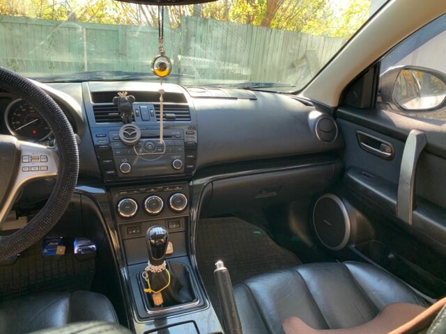 Білий Мазда 6, об'ємом двигуна 2.2 л та пробігом 215 тис. км за 5500 $, фото 14 на Automoto.ua