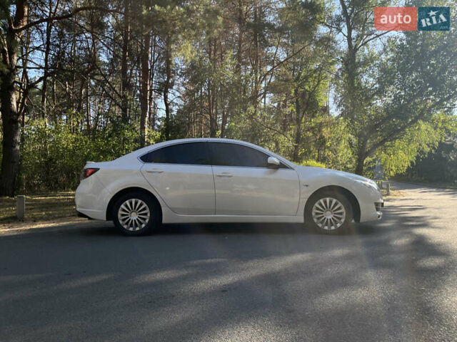 Білий Мазда 6, об'ємом двигуна 2 л та пробігом 310 тис. км за 6500 $, фото 3 на Automoto.ua