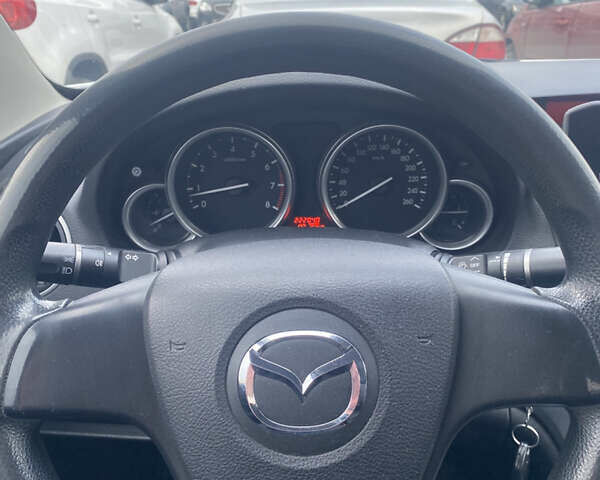 Білий Мазда 6, об'ємом двигуна 1.8 л та пробігом 220 тис. км за 5350 $, фото 8 на Automoto.ua