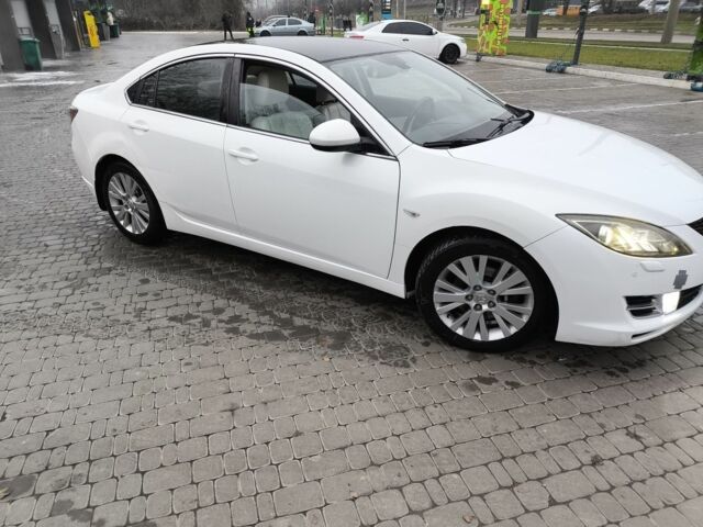 Білий Мазда 6, об'ємом двигуна 2 л та пробігом 185 тис. км за 7200 $, фото 4 на Automoto.ua