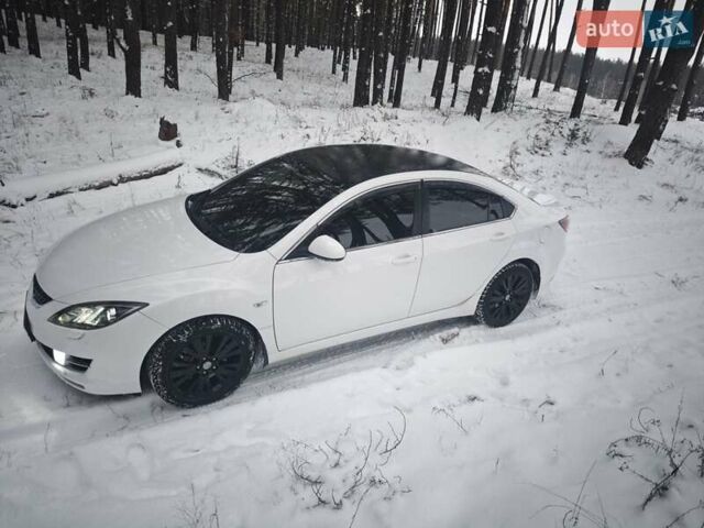 Белый Мазда 6, объемом двигателя 2 л и пробегом 195 тыс. км за 7600 $, фото 2 на Automoto.ua