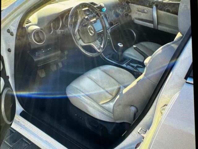 Білий Мазда 6, об'ємом двигуна 2.5 л та пробігом 216 тис. км за 6500 $, фото 2 на Automoto.ua