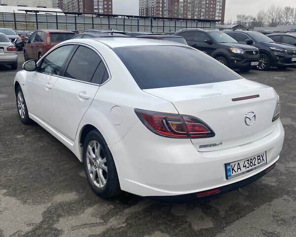 Білий Мазда 6, об'ємом двигуна 1.8 л та пробігом 220 тис. км за 5350 $, фото 4 на Automoto.ua