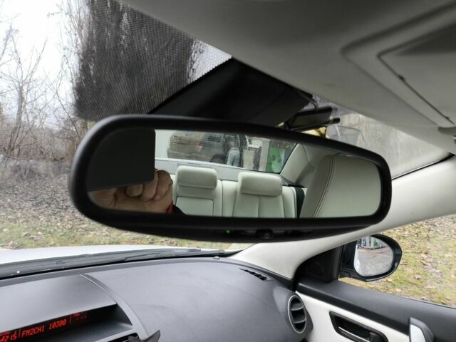 Білий Мазда 6, об'ємом двигуна 2 л та пробігом 185 тис. км за 7200 $, фото 20 на Automoto.ua