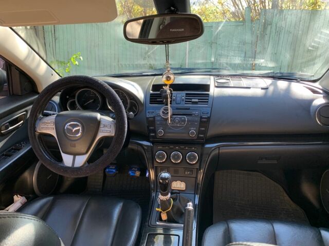 Білий Мазда 6, об'ємом двигуна 2.2 л та пробігом 215 тис. км за 5500 $, фото 12 на Automoto.ua