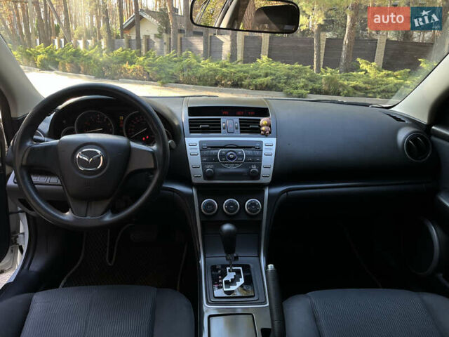 Білий Мазда 6, об'ємом двигуна 2 л та пробігом 310 тис. км за 6500 $, фото 6 на Automoto.ua