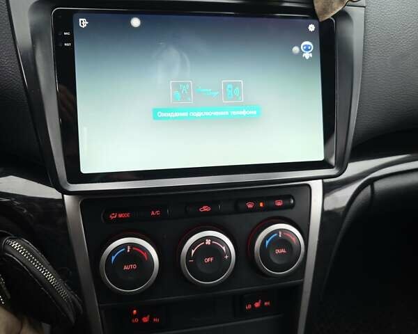 Белый Мазда 6, объемом двигателя 2 л и пробегом 195 тыс. км за 7600 $, фото 31 на Automoto.ua