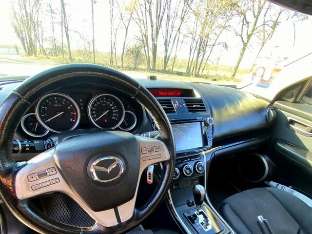 Белый Мазда 6, объемом двигателя 2 л и пробегом 240 тыс. км за 7200 $, фото 9 на Automoto.ua