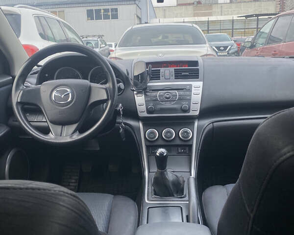 Білий Мазда 6, об'ємом двигуна 1.8 л та пробігом 220 тис. км за 5350 $, фото 6 на Automoto.ua