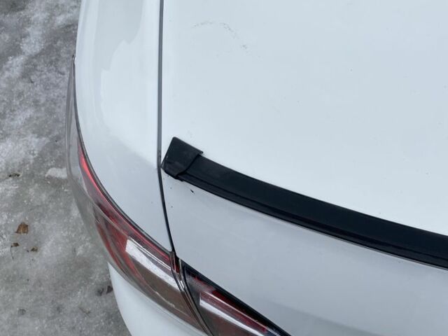 Белый Мазда 6, объемом двигателя 2 л и пробегом 292 тыс. км за 6700 $, фото 9 на Automoto.ua